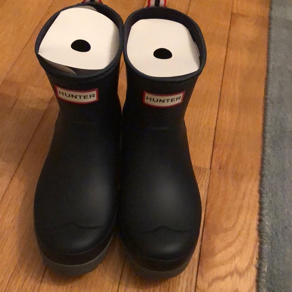 LAST CALL **firm** NIB Hunter  boot navy sz 7 - Picture 5 of 8